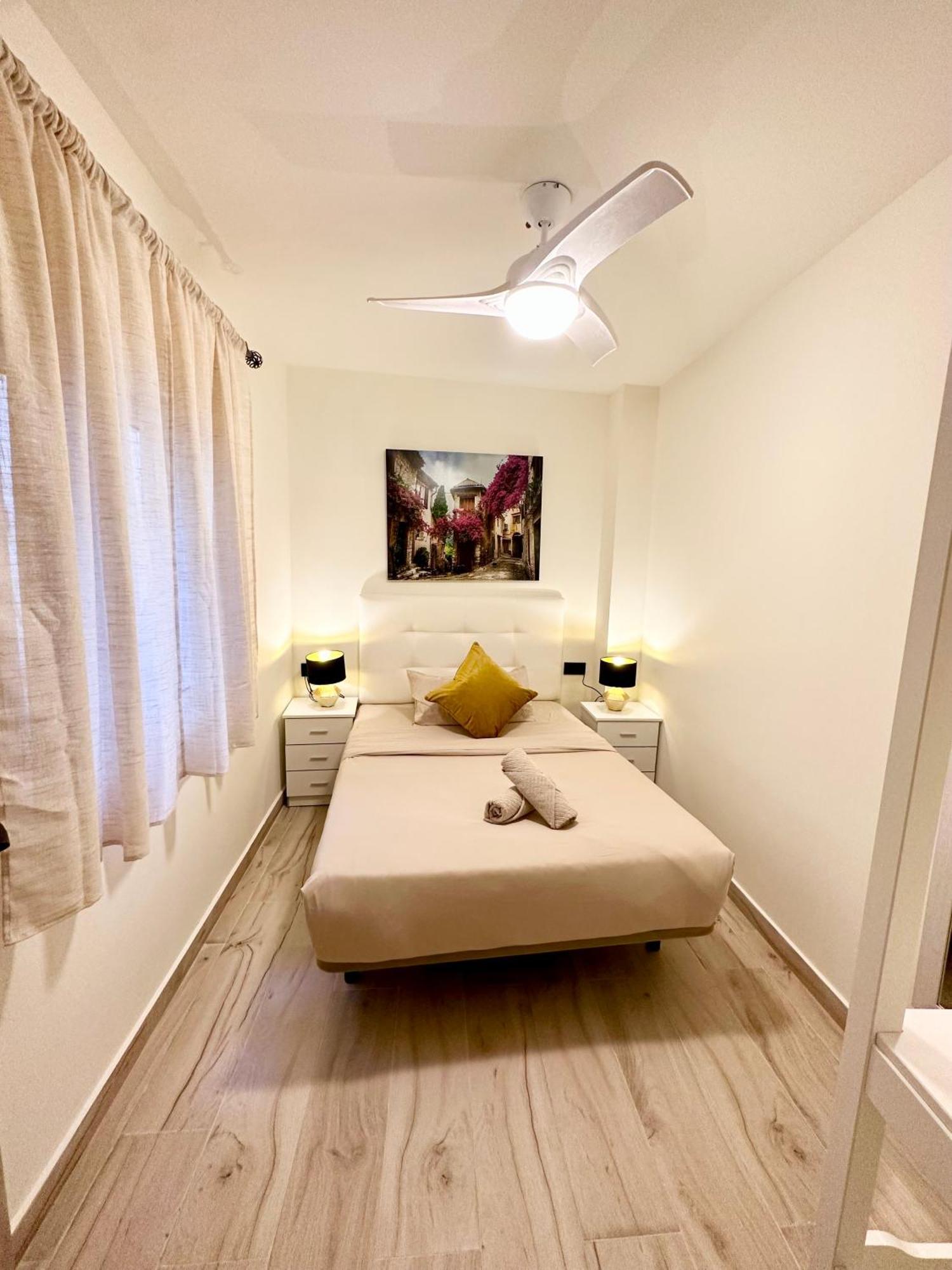 La Reina Apartment By The Sea Alicante Exterior photo